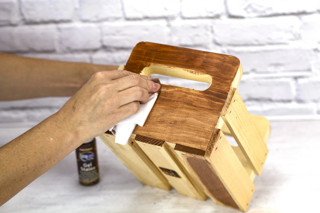 Americana Gel  Wood Stain - Image 4